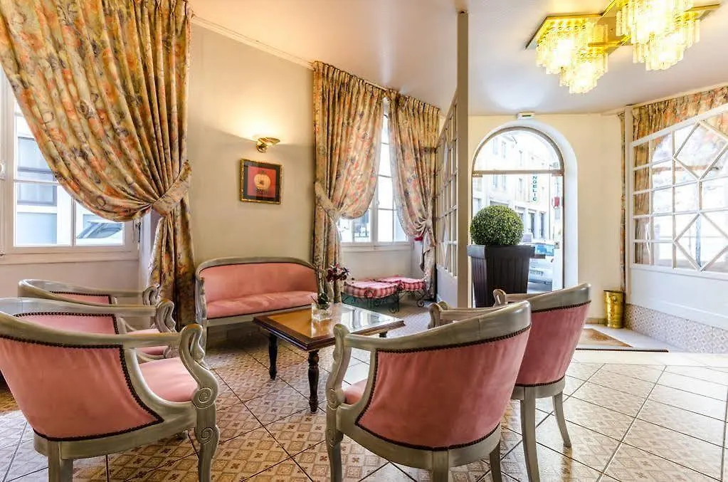 Hotel Aneto Lourdes 3*,