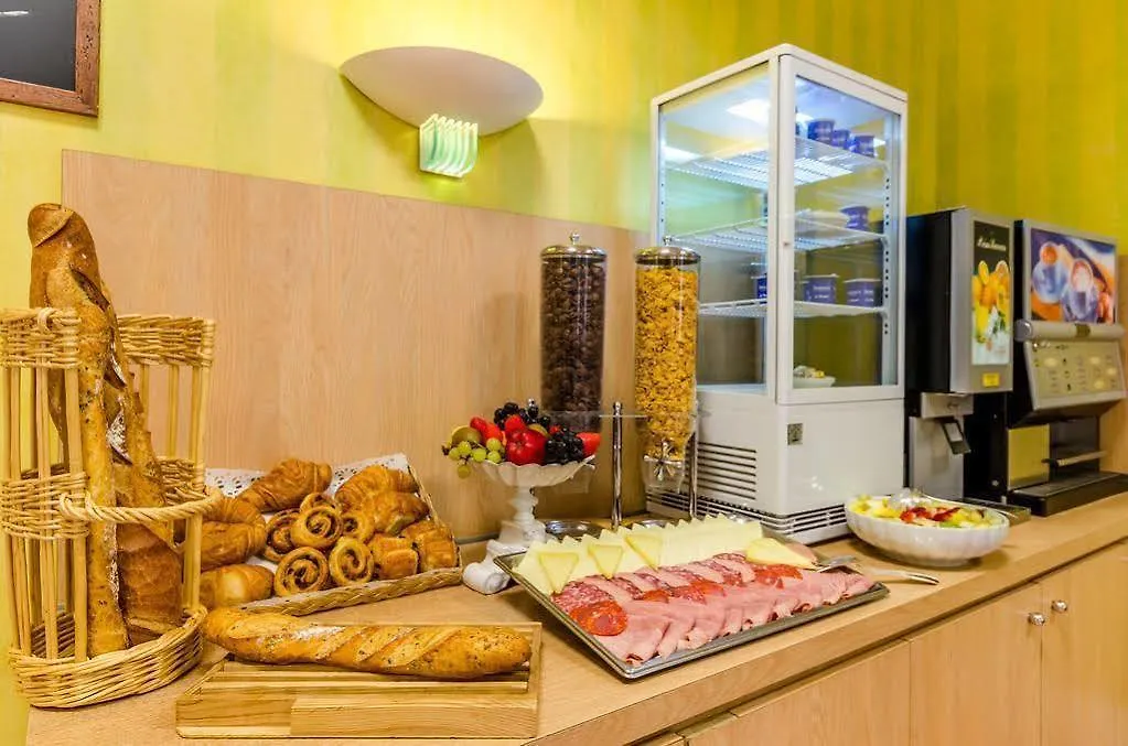 Hotel Aneto Lourdes
